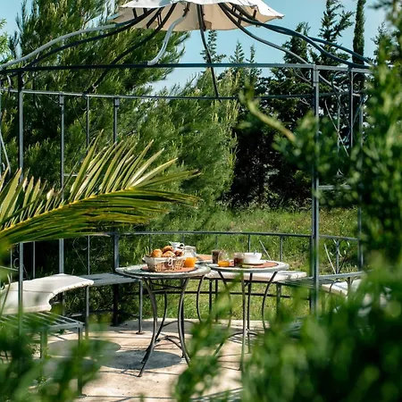 Relais De L'alaric Couette-café Moux